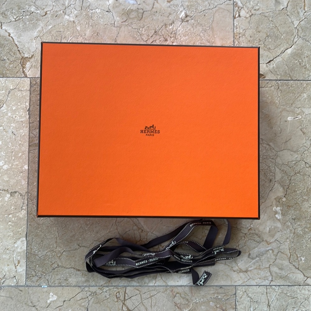 HERMES box and Ribbon